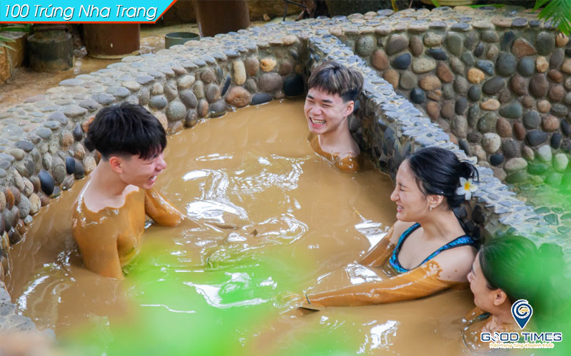 Tắm bùn Trăm Trứng Nha Trang